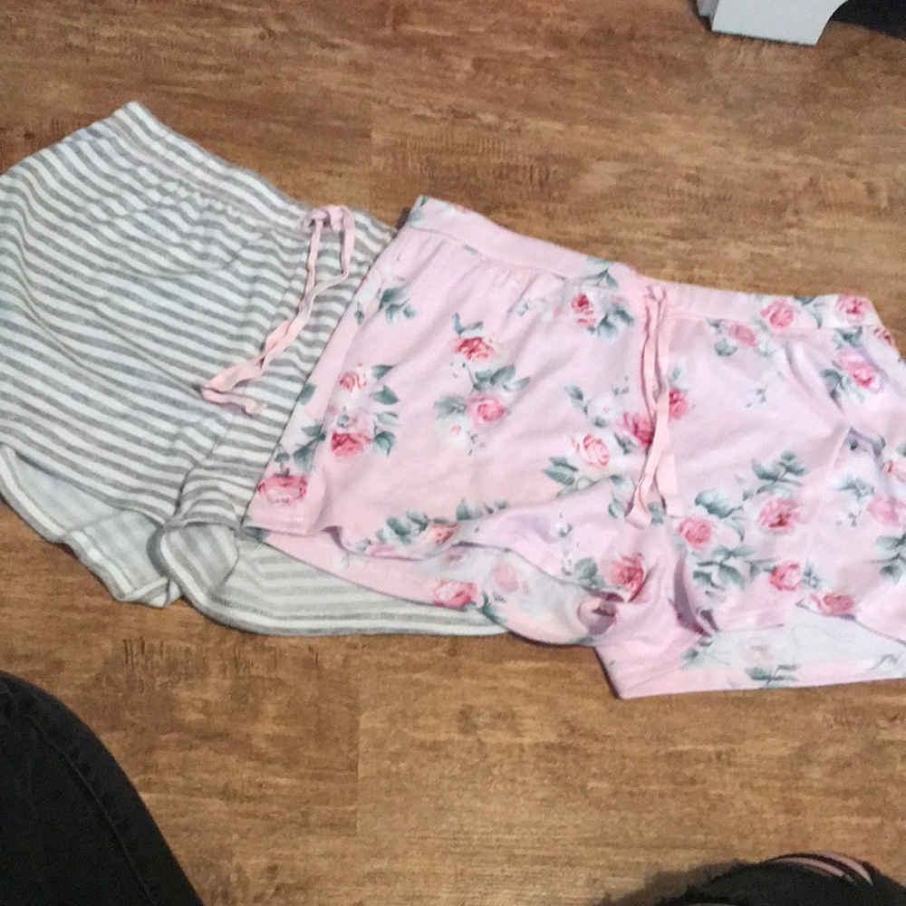 2 pairs